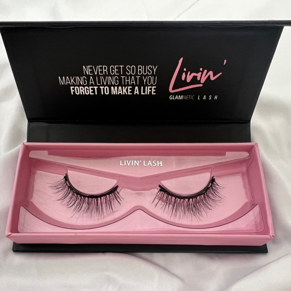 GLAMNETIC “LIVIN’” Lash, Short Wispy (5mm-11mm)